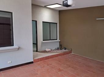 Venta de Casa en Tres Ríos-Residencial Estancia Antigua.