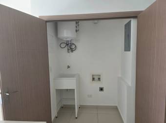 Alquiler de Excelente Apartamento Semi Amueblado en BAMBÚ ECO-URBANO San Sebastián, San José.