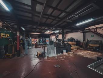 Alquiler de Bodega Industrial en Curridabat. 