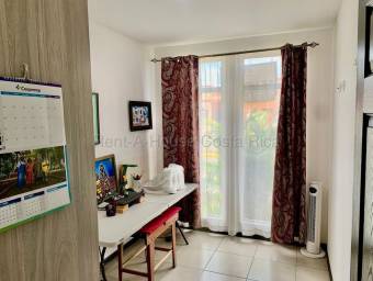 Venta de Casa Amueblada en Agua Caliente-Cartago.