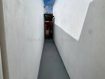Venta de Casa Amueblada en Agua Caliente-Cartago.