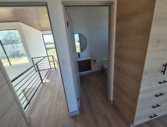 Alquiler de Casa Moderna en Condominio La Tajona