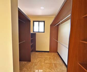 Casa a la venta en Bosques de Doña Rosa La Asunción de Belén, Heredia