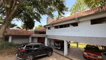 MLS-26-1981 LS VENTA CASA ESCAZU SAN JOSE CONTACTENOS AL # 86127562