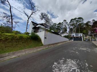 Venta de Lote en Montes de Oca, San José.