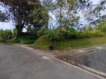Venta de Lote en Montes de Oca, San José.