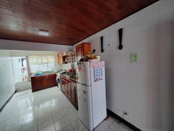 Alquiler de Casa en Oriental-Cartago.  Uso Residencial o Comercial.