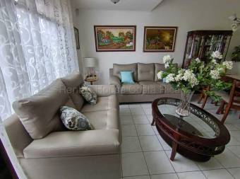 Se alquila casa en Ulloa Heredia 26-1833