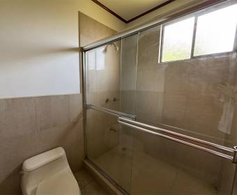 Casa a la venta en condominio Cerro Colón. Remate bancario.