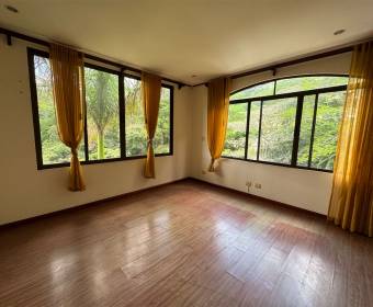 Casa a la venta en condominio Cerro Colón. Remate bancario.