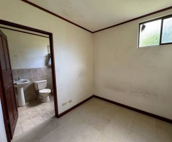 Casa a la venta en condominio Cerro Colón. Remate bancario.