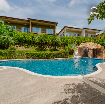 Townhouse Moderno en Venta en Herradura Reserva Las Lomas Townhouse Moderno en Venta en Herradura Reserva Las Lomas