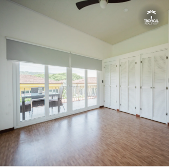 Townhouse Moderno en Venta en Herradura Reserva Las Lomas Townhouse Moderno en Venta en Herradura Reserva Las Lomas