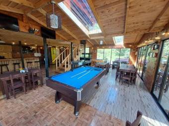 Hermoso restaurante rústico en venta en EL Jardin de Dota MLS 26-2022 