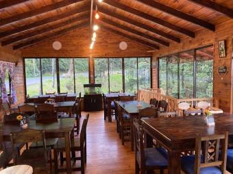 Hermoso restaurante rústico en venta en EL Jardin de Dota MLS 26-2022 