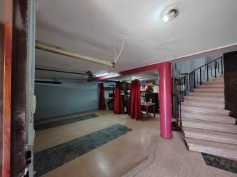 Venta de Casa Comercial en Montes de Oca, San José. 
