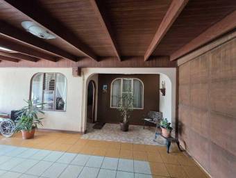 Venta de Casa en El Guarco-El Tejar. 
