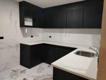 Venta propiedad con 2 casas remodeladas