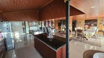 Venta de Casa en Santa Ana. RAH 24-1203