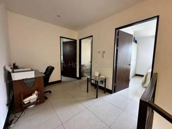 CASA EN VENTA SANTA ANA 2 PLANTAS