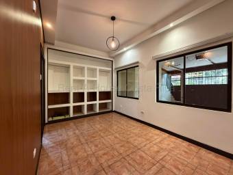 Se vende casa en Santo Domingo Heredia 26-2021