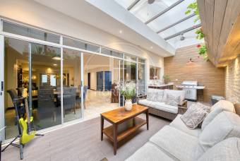 Se Vende Casa en Condominio Lomas de Granadilla Curridabat 4 Habitaciones y Terraza noj127