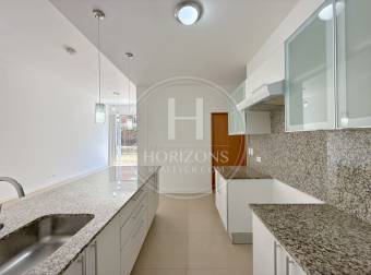 Se Vende Apartamento en Condominio Vive Sabanilla 2 Habitaciones y 2 Parqueos noj1264dm