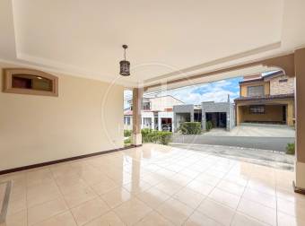 Casa de Una Planta en Venta Condominio Lomas de Montes de Oca 3 Habitaciones y Estudio noj