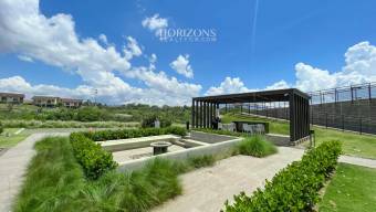 Casa en Venta en Condominio La Estefana en Sabanilla 3 Habitaciones y 4 Parqueos noj1261dm