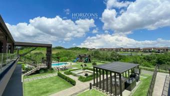 Casa en Venta en Condominio La Estefana en Sabanilla 3 Habitaciones y 4 Parqueos noj1261dm