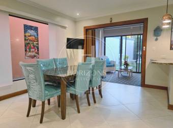 Casa en Venta en Condominio La Floresta en Concepción de Tres Ríos con Jardín y 4 Habitaci