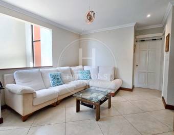 Casa en Venta en Condominio La Floresta en Concepción de Tres Ríos con Jardín y 4 Habitaci