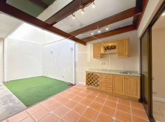 Se Vende Casa en Condominio Dafnis en Sabanilla 3 Habitaciones y Terraza noj1263dm