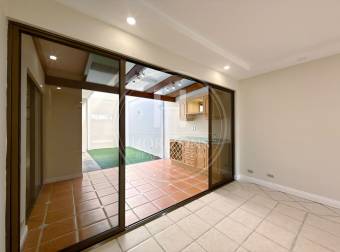 Se Vende Casa en Condominio Dafnis en Sabanilla 3 Habitaciones y Terraza noj1263dm