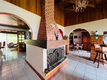 VENTA DE CASA EN SAN RAFAEL DE HEREDIA 