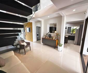 Casa en venta en  La Garita de Alajuela, condominio Lomas de Hidalgo.