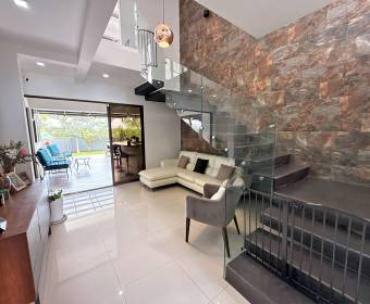 Casa en venta en  La Garita de Alajuela, condominio Lomas de Hidalgo.