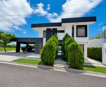 Casa en venta en  La Garita de Alajuela, condominio Lomas de Hidalgo.