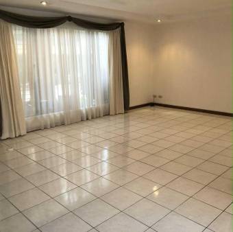 Se vende casa en Escazú San José 25-1165 Se vende casa en Escazú San José 25-1165