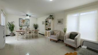 Se vende casa en Escazú San José 26-370