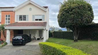 Se vende casa en Escazú San José 26-370