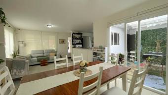 Se vende casa en Escazú San José 26-370