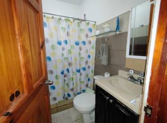 Venta de Casa en La Guácima de Alajuela. RAH 26-2032