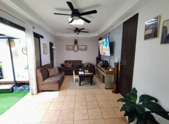 Venta de Casa en La Guácima de Alajuela. RAH 26-2032