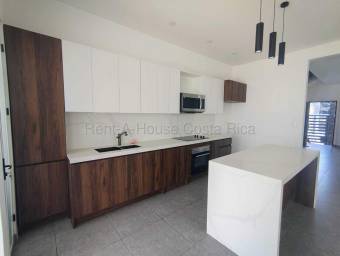Se vende casa en San Rafael Heredia 26-1686