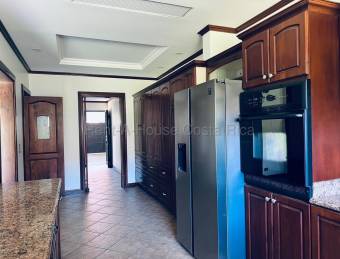 Se vende casa en Santo Domingo Heredia 26-1825