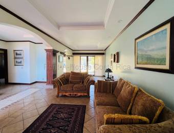 Se vende casa en Santo Domingo Heredia 26-1825