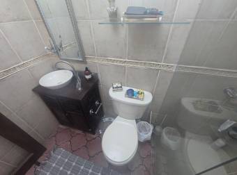 VENTA DE CASA ESQUINERA EN URBANIZACIÓN LA TRINIDAD, ALAJUELA