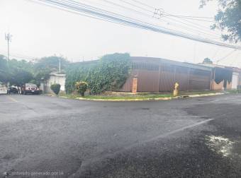 VENTA DE CASA ESQUINERA EN URBANIZACIÓN LA TRINIDAD, ALAJUELA
