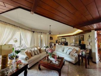 Venta de Casa en Rohrmoser, San José. RAH 25-139 Venta de Casa en Rohrmoser, San José. RAH 25-139